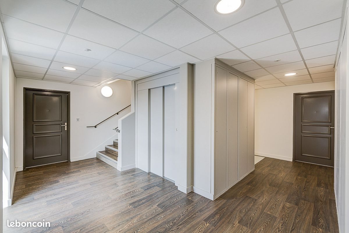 Appartement à louer, 51m², Vassy