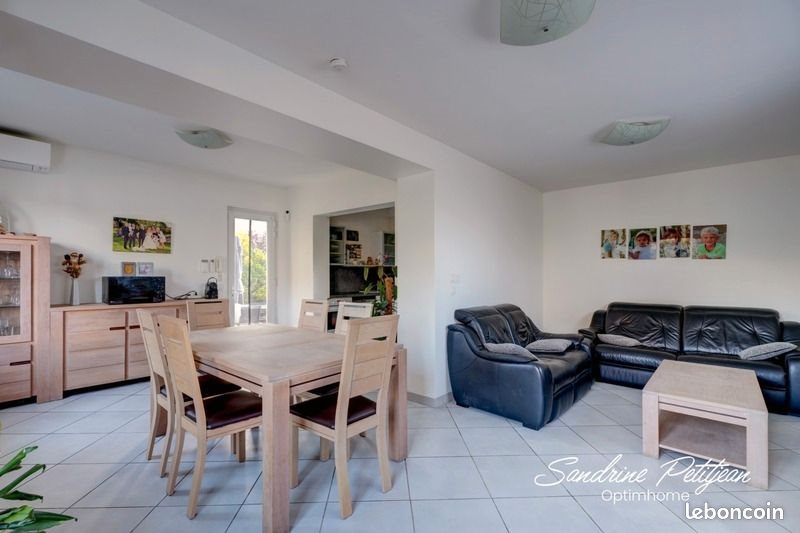 Maison à vendre, 110m², Vaulx-en-Velin