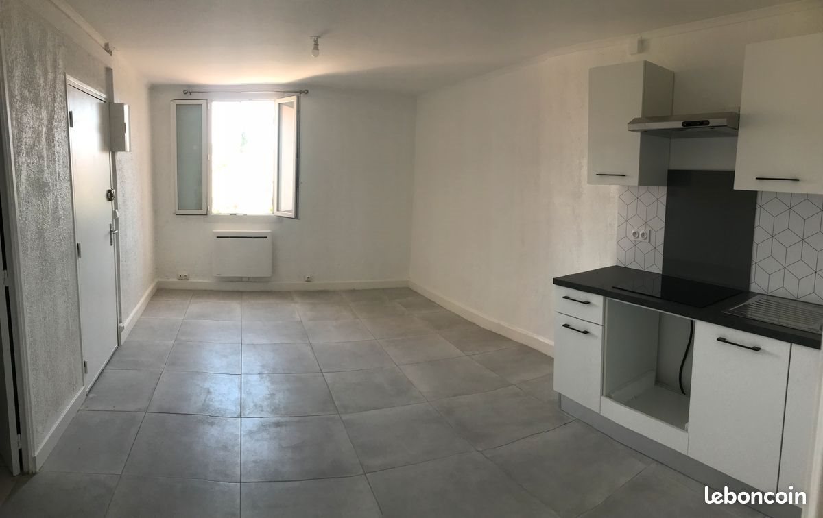Appartement à louer, 43m², La Crau