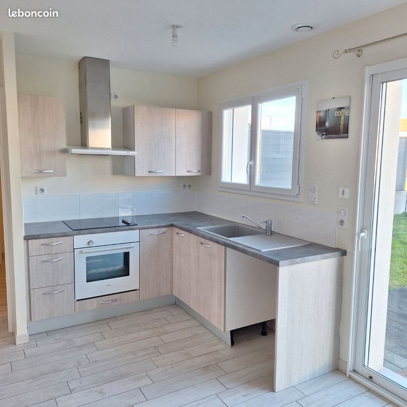 Maison à louer, 84m², Saint-Simon-de-Bordes