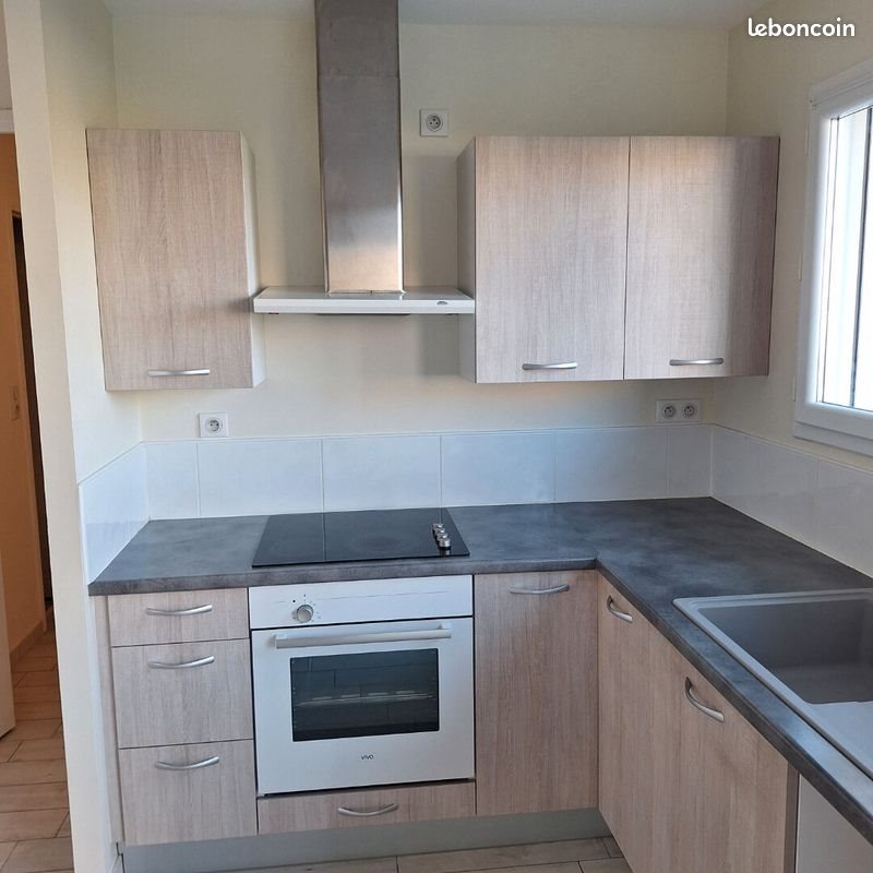 Maison à louer, 84m², Saint-Simon-de-Bordes