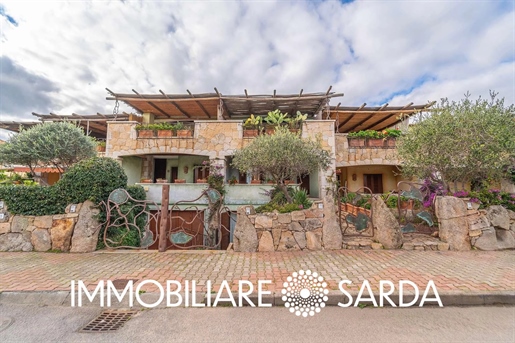 Villa mitoyenne avec vue mer à 500 m de la plage | Cannigione