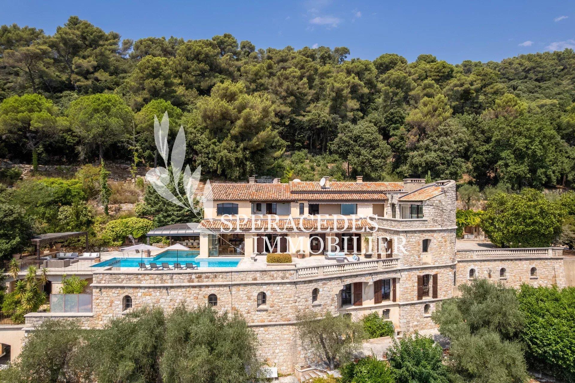 Maison à vendre, 907m², Grasse