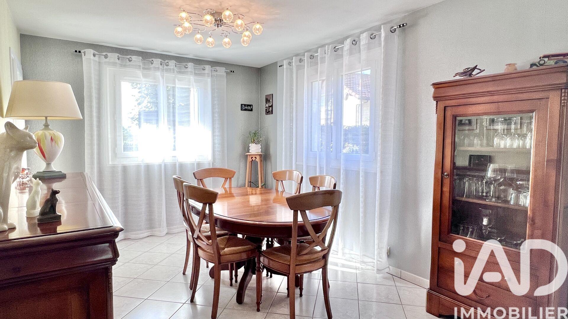 Maison à vendre, 113m², Thoiry