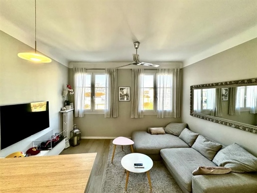 Nice Fleurs - Elegant 2-Room Apartment, Newly Renovated - 33 sqm - €270,000