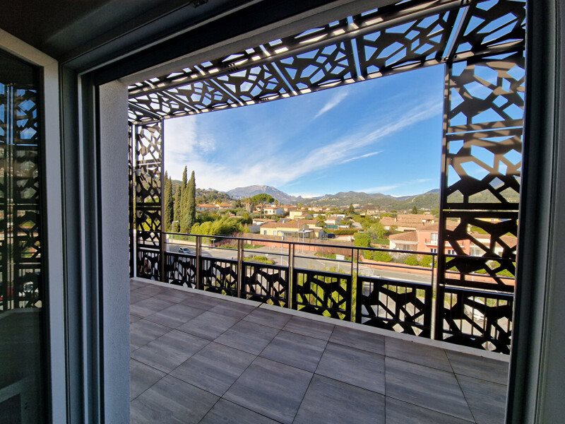 Appartement à louer, 39m², Carros