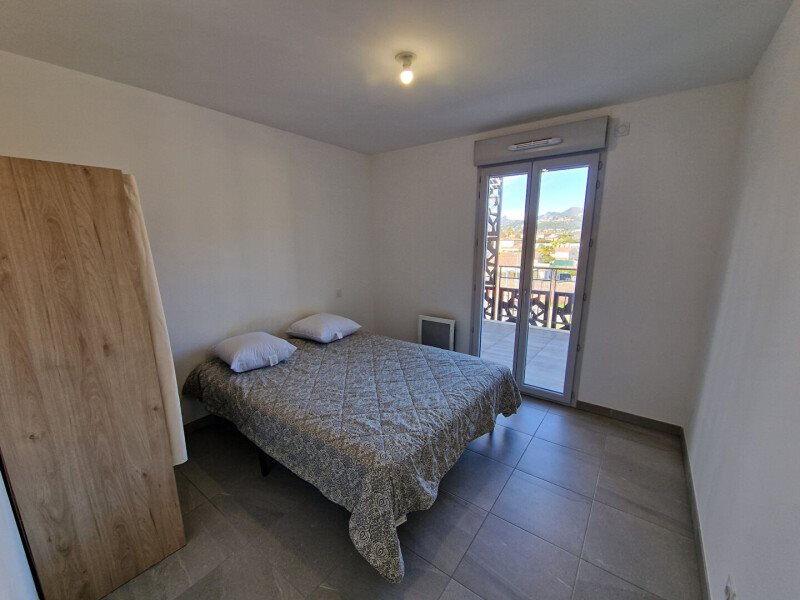 Appartement à louer, 39m², Carros