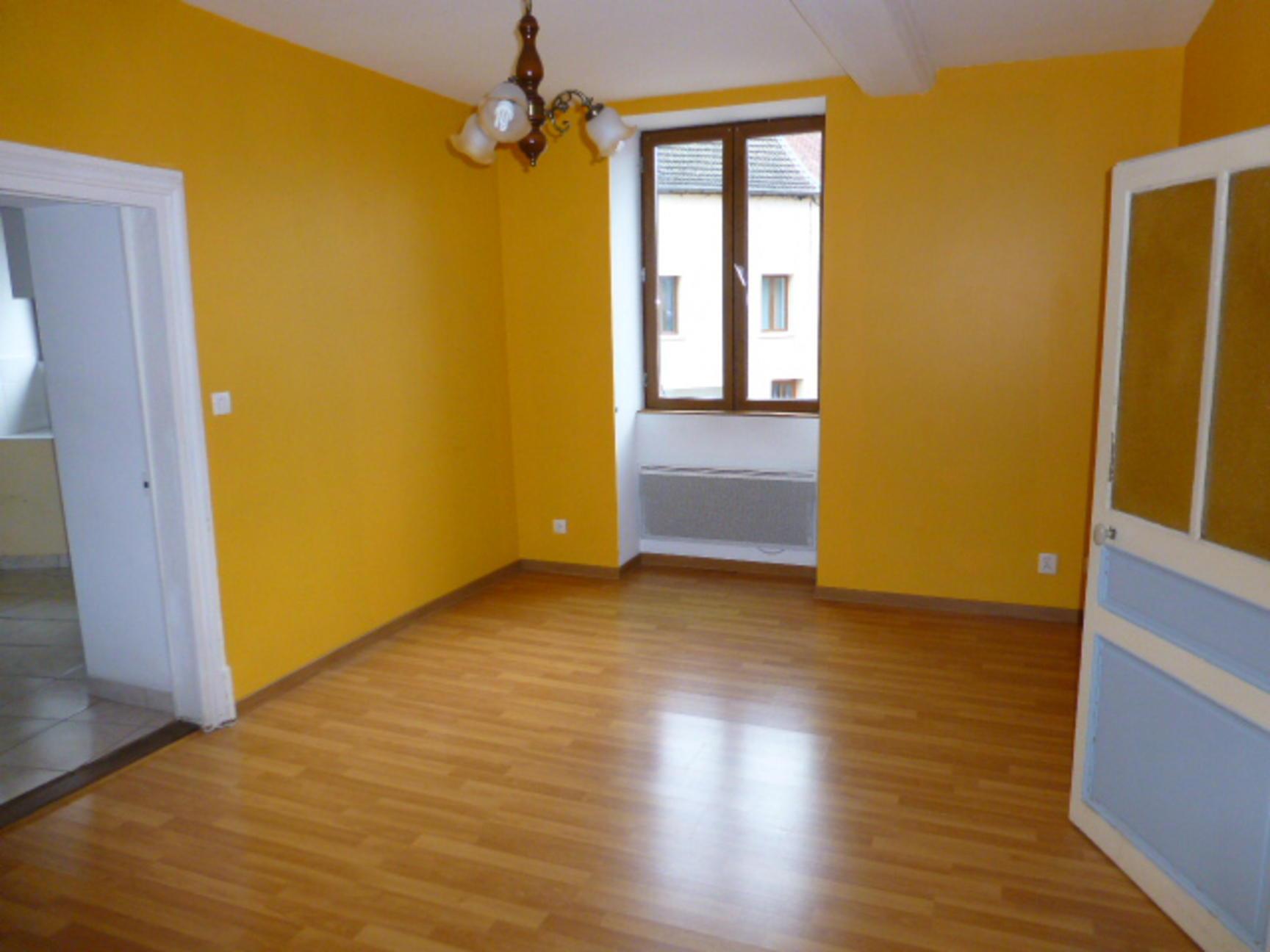 Appartement à louer, 37m², Charolles