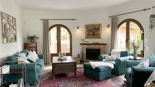 Fabuleuse villa de 4 chambres de style espagnol à vendre à Sabatera, Moraira.