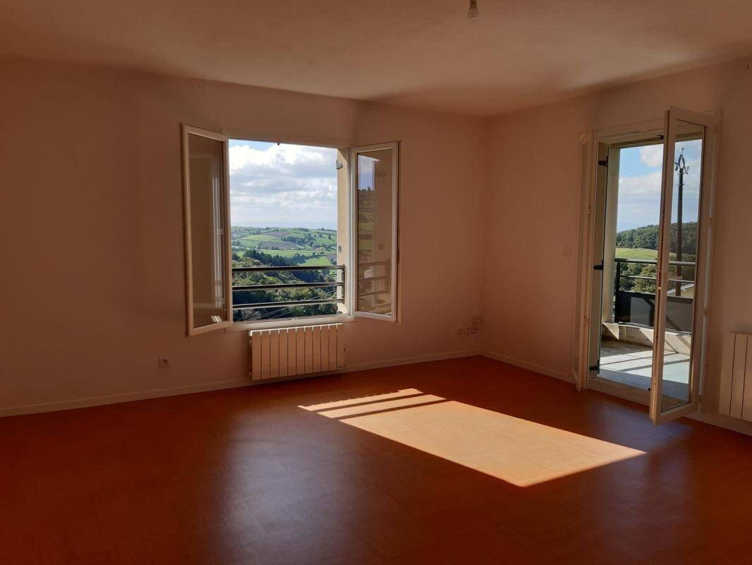 Appartement à louer, 72m², Coise