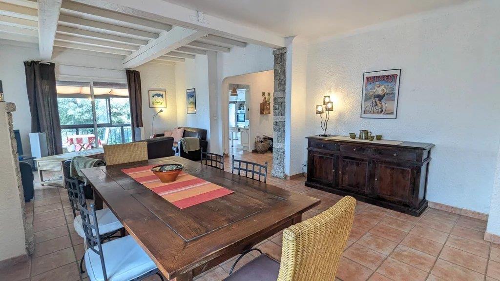 Compra: Vivenda (83570)