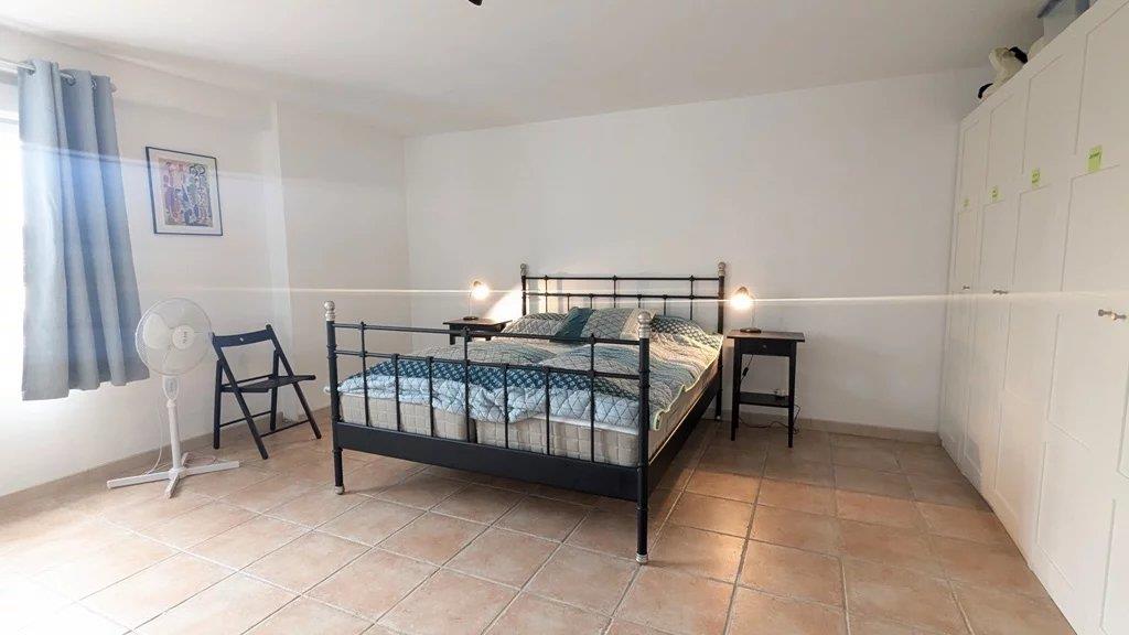 Compra: Vivenda (83570)