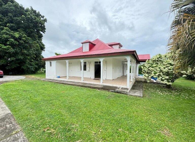 Maison à louer, 194m², Capesterre-Belle-Eau