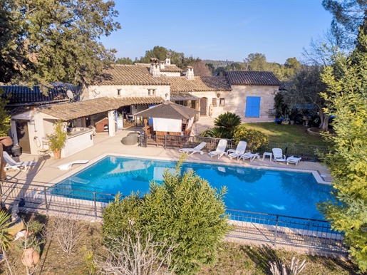 Roquefort-Les-Pins: residential area, beautiful equestrian property made up of 2 villas. 
