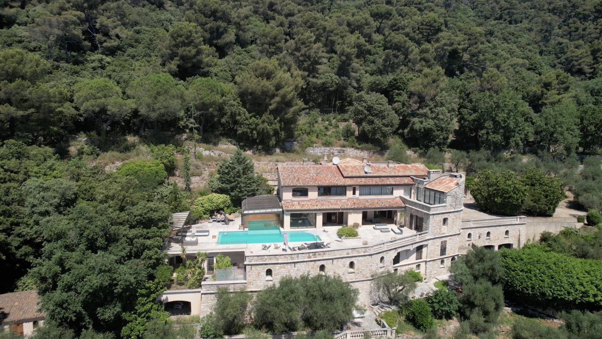 Maison à vendre, 907m², Grasse