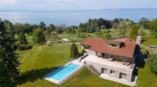 Villa Architect&039 S : Située au cœur du mythique golf d’Evian.

Venez et