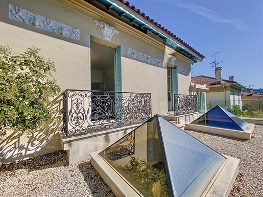 Residential area close to all amenities, 5 minutes from the Croisette (or 15 minutes by walk) while