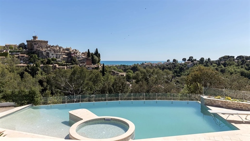 Impressive 8 bedroom property on a dominant position and in a quiet area, boasting a stunning panora