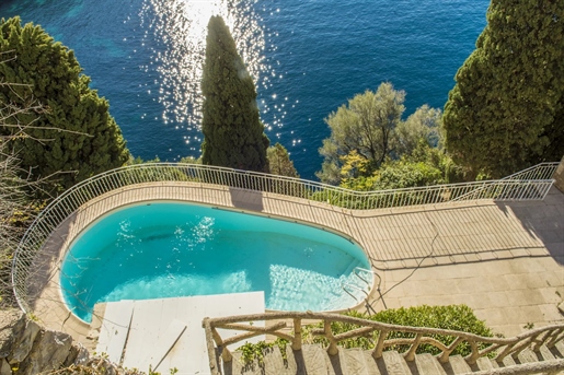 Located in Cap d& 039 Ail, in a peaceful setting just a few steps from the Principality of Monaco, t