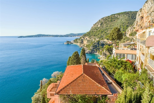 Located in Cap d& 039 Ail, in a peaceful setting just a few steps from the Principality of Monaco, t