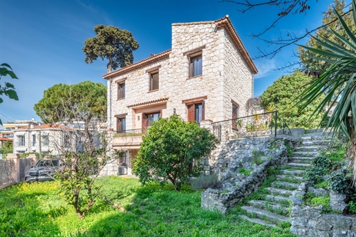 Charming stone villa with breathtaking views of the Temple of Diana.

Ideally located clos