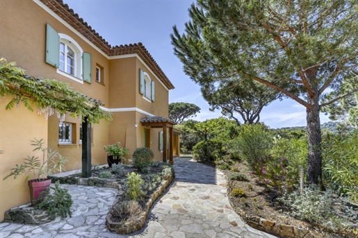 Charmante Provençaalse villa in Gigaro in een privé domein met conciërge.

Deze gewilde