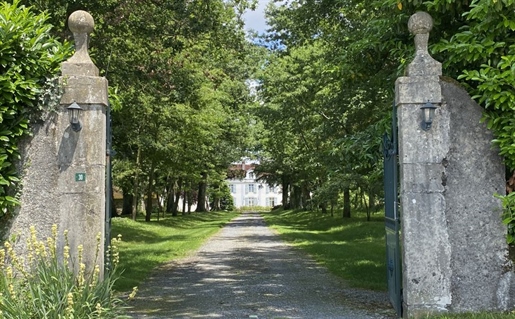 This elegant and quintessentially French Chateau is an exceptional find in this region. 

