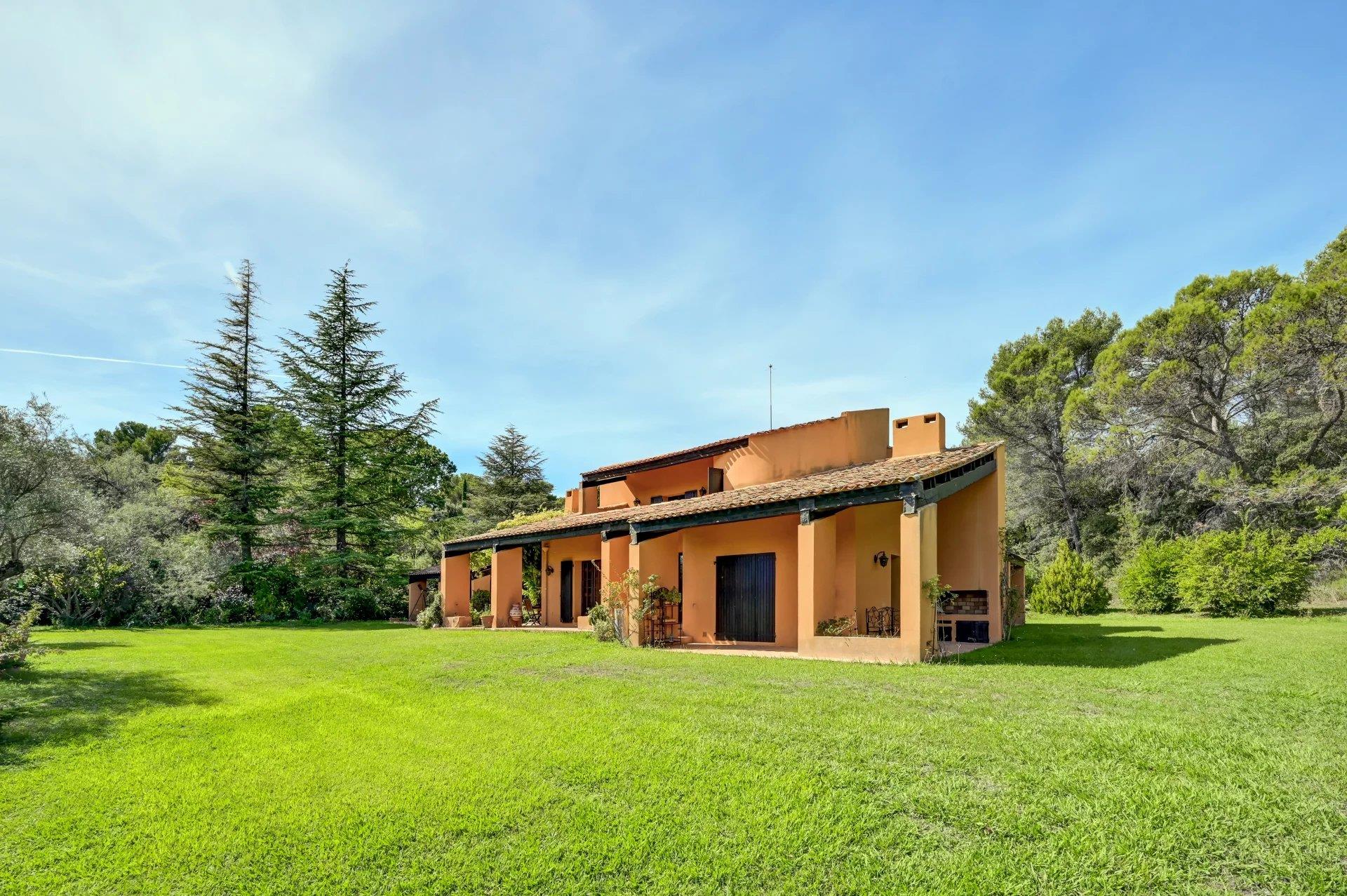 Maison à vendre, 245m², Aix-en-Provence