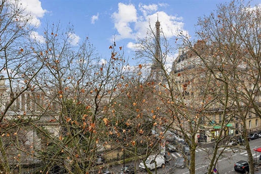 Paris 16, em frente ao Palais Galliera - apartamento familiar de 235 m2 com vistas verdes frondosas