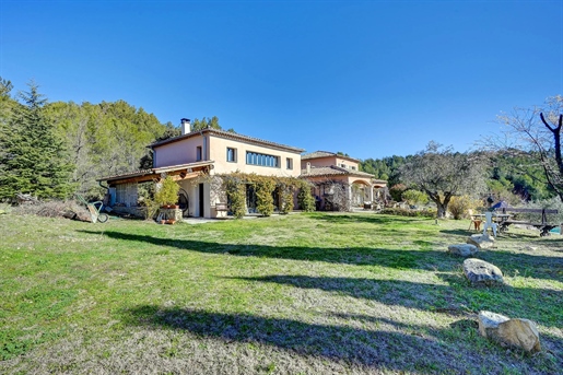 On a plot of more than 3 hectares, fully enclosed, nestled in a dominant position with a panoramic v