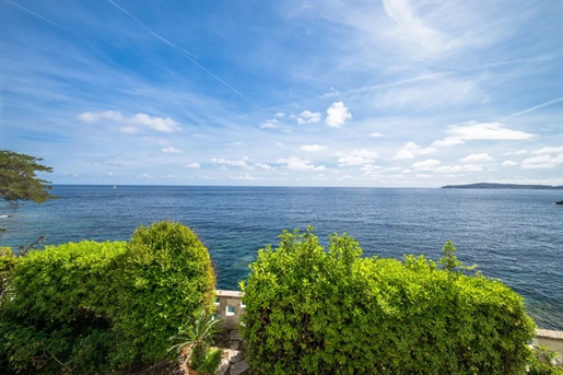 Incredible opportunity in a totally unique location, directly on the seafront on the French Riviera