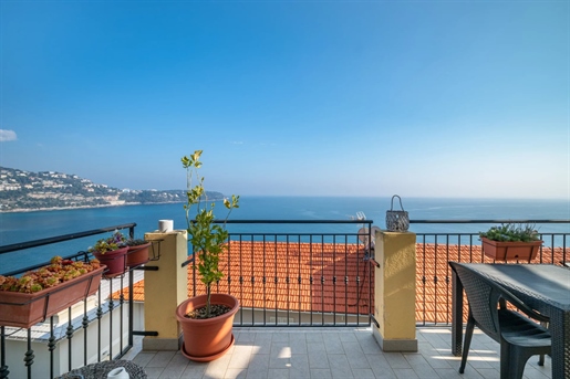In the splendid district of Golfe Bleu, close to the beaches and the Principality of Monaco this typ