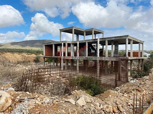 Villa de 4 chambres en construction avec piscine et vue sur la campagne - Olhão