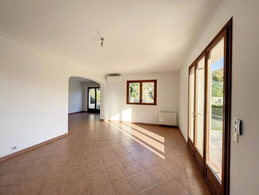Maison à louer, 108m², Cagnes-sur-Mer