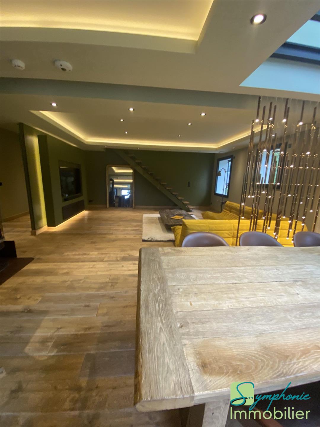 Maison à louer, 140m², Saint-Cassin