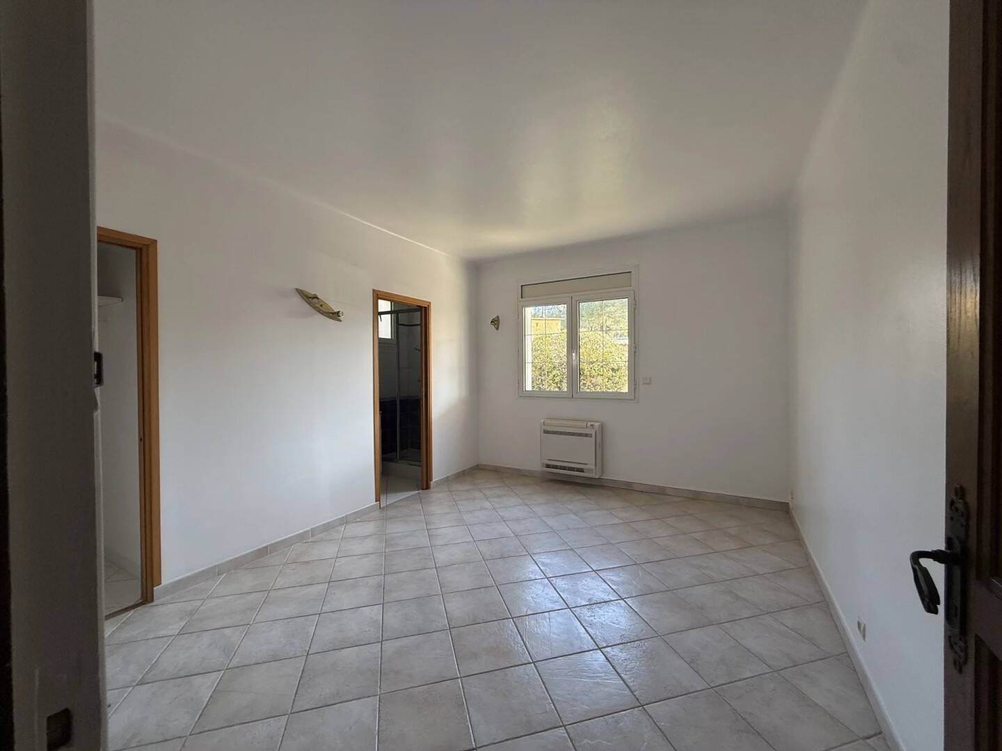Maison à louer, 212m², Sausset-les-Pins