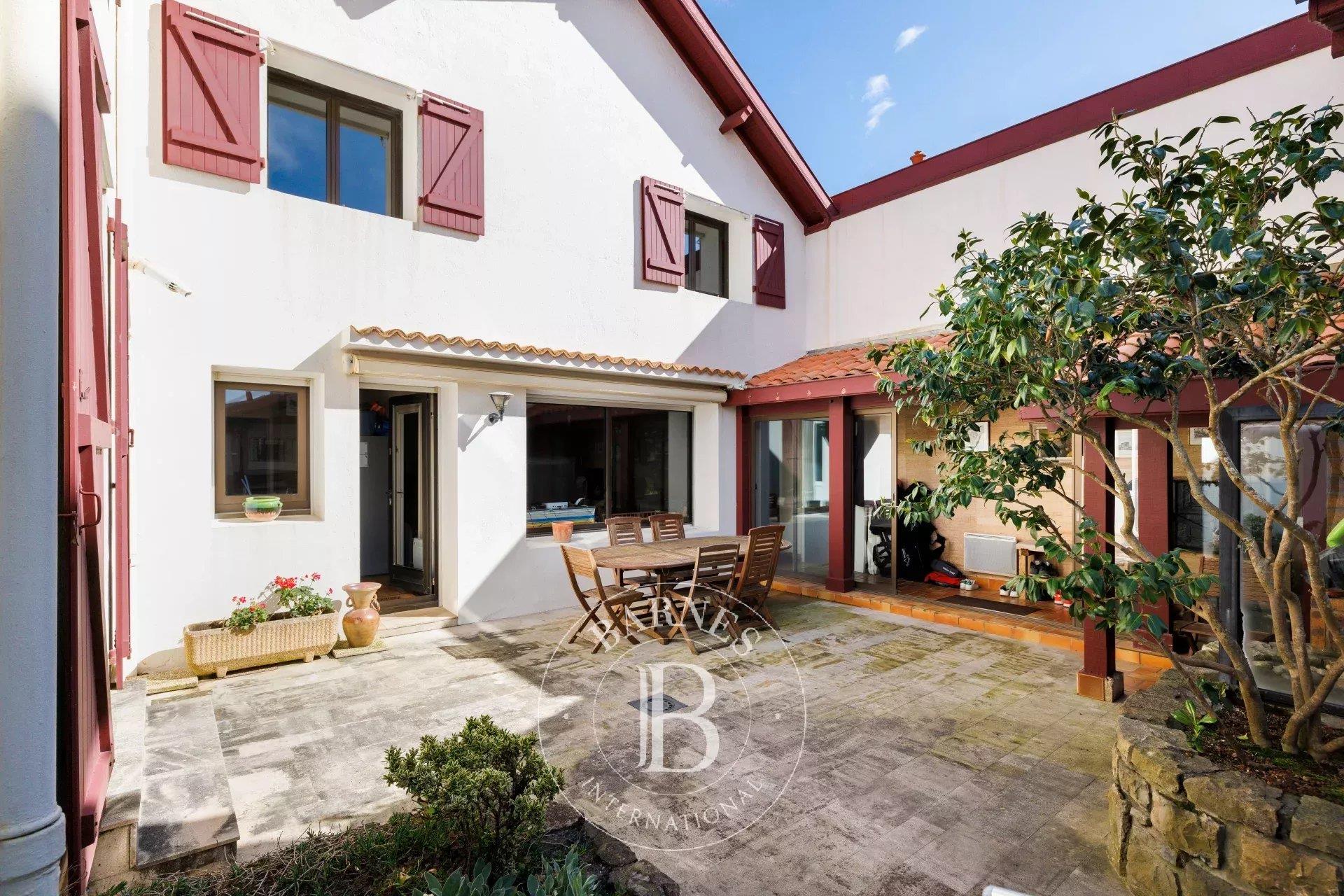 Biarritz Beaurivage, Property To Renovate