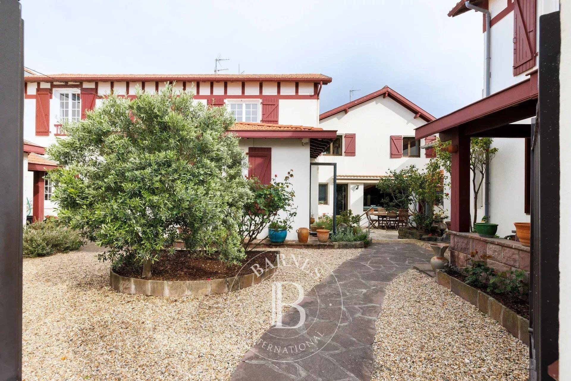 Biarritz Beaurivage, Property To Renovate