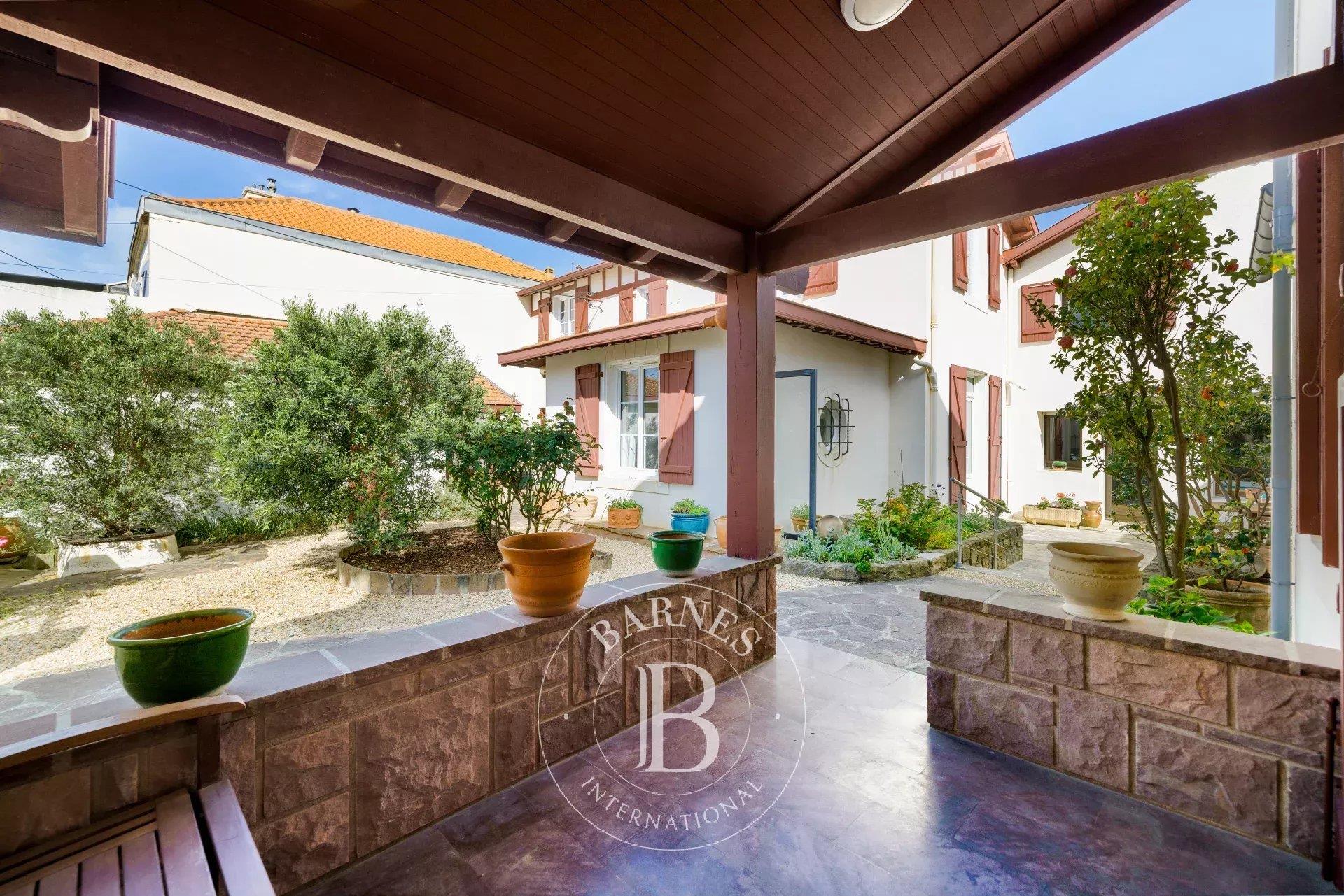 Biarritz Beaurivage, Property To Renovate