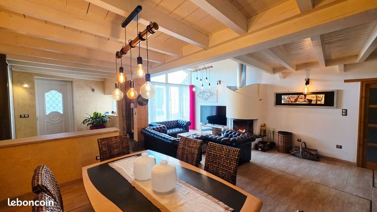 Maison à vendre, 273m², Aranc