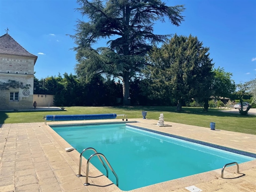 Manoir de 6 chambres dans parc arboré