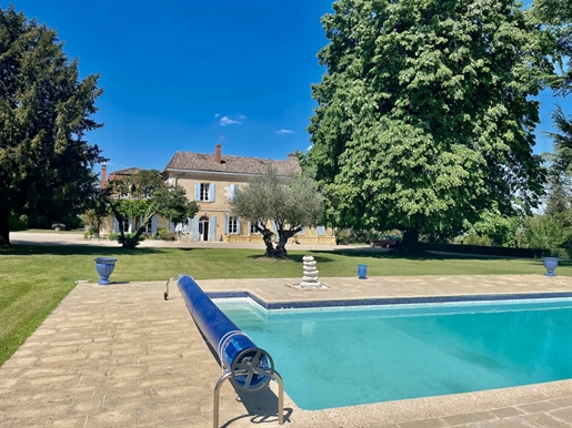 Manoir de 6 chambres dans parc arboré