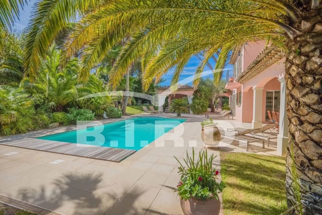 Maison à louer, 160m², Grimaud