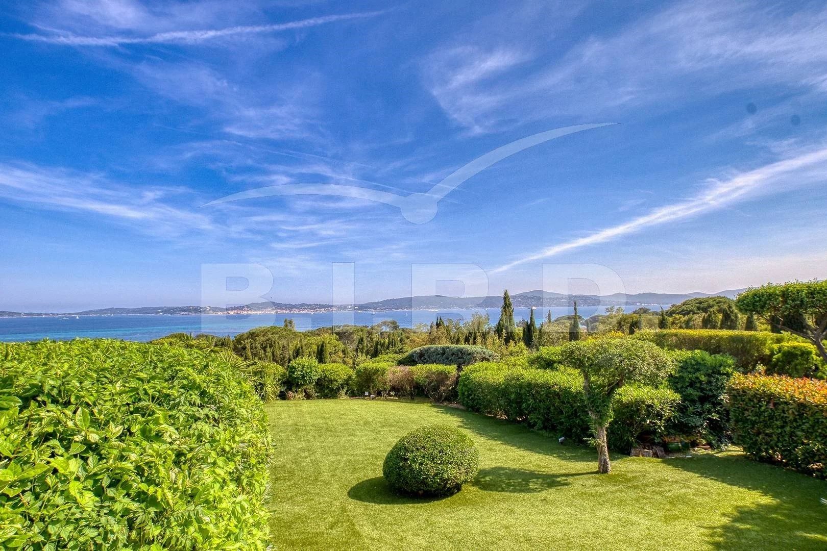 Maison à louer, 280m², Grimaud