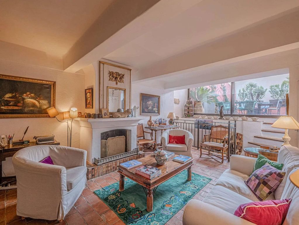 Maison à louer, 250m², Grimaud