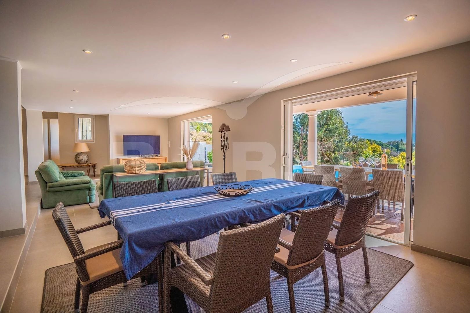 Maison à louer, 280m², Grimaud