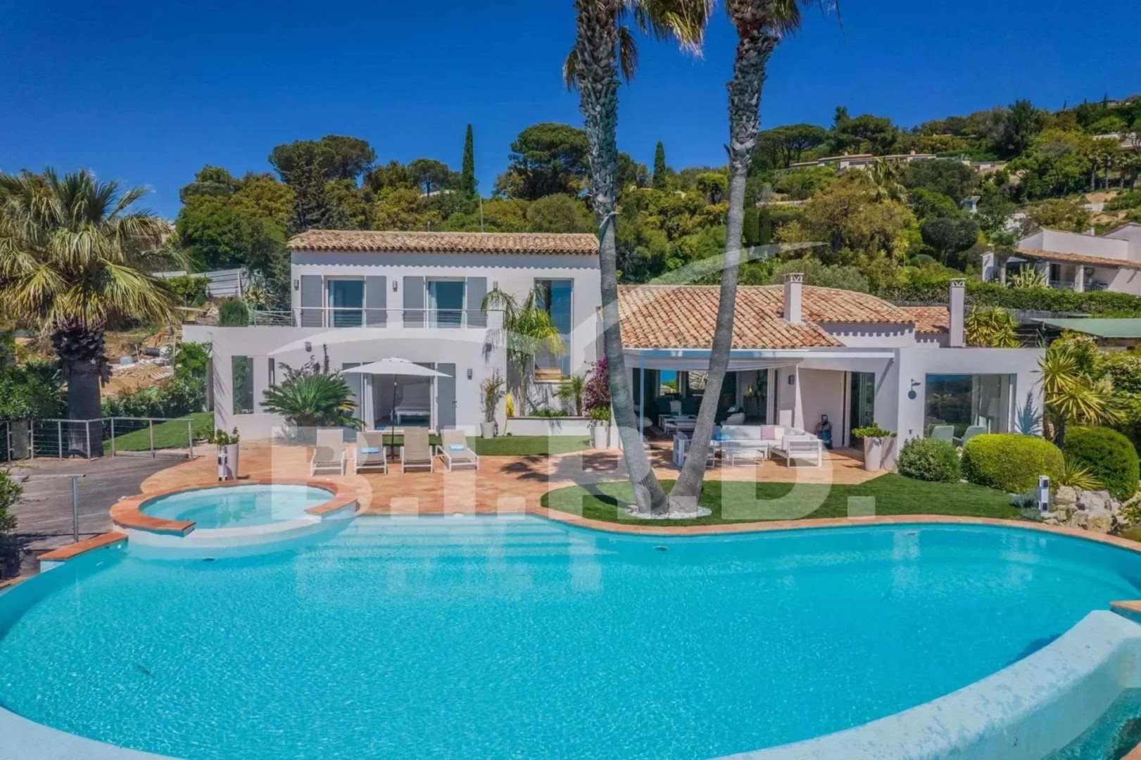 Maison à louer, 280m², Grimaud