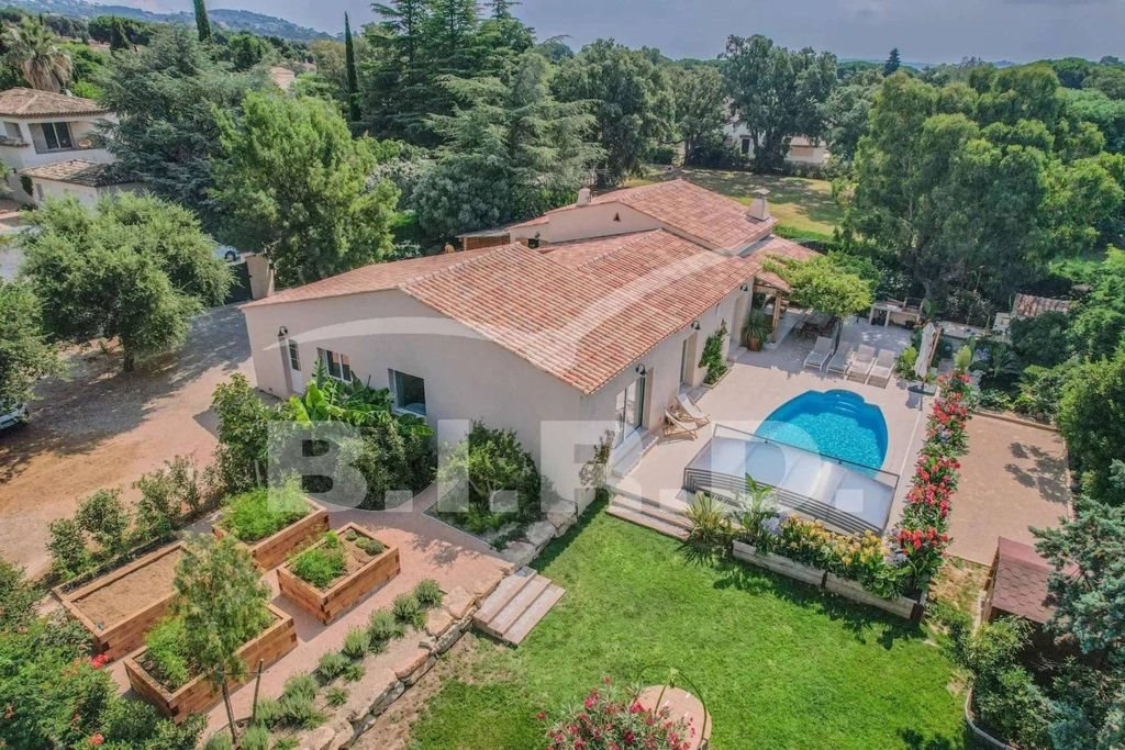 Maison à louer, 130m², Grimaud