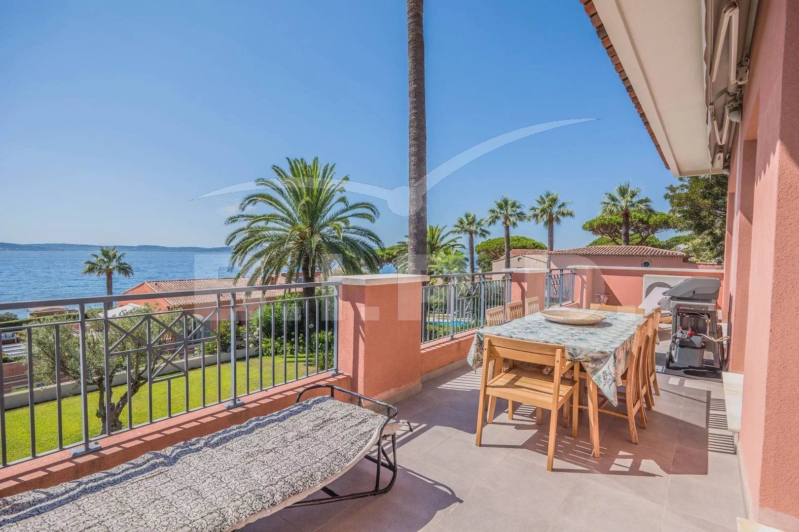 Appartement à louer, 107m², Sainte-Maxime