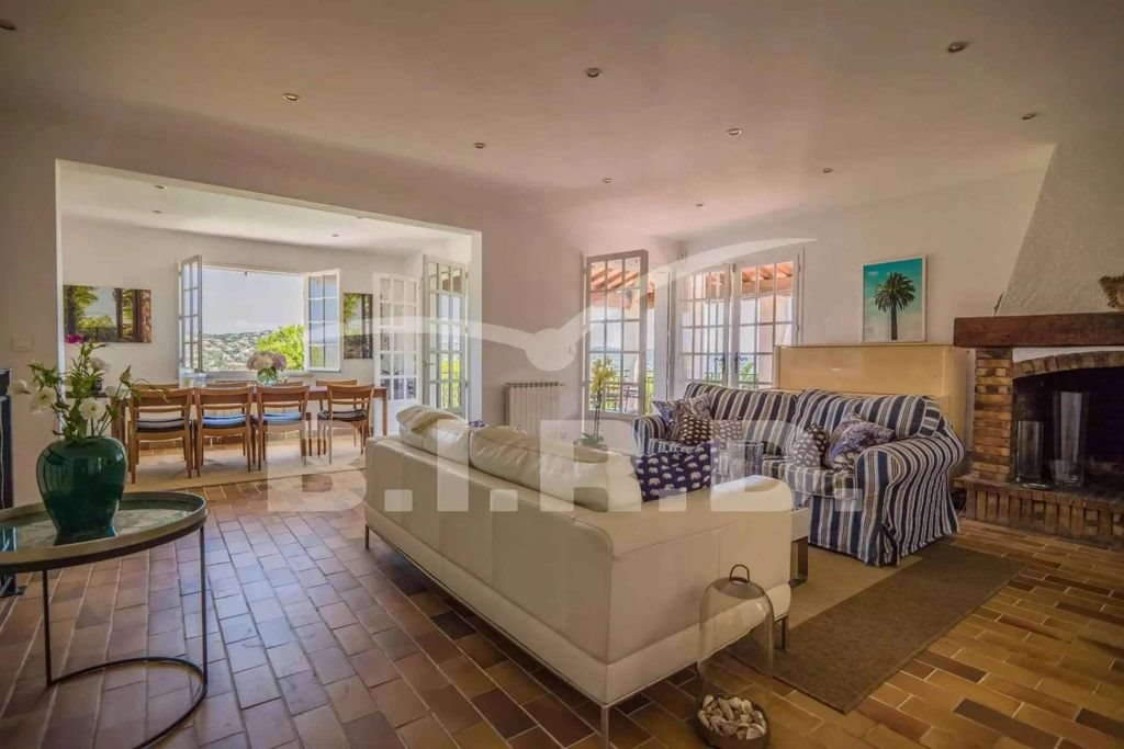 Maison à louer, 210m², Sainte-Maxime